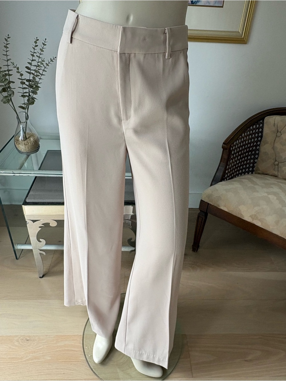 In wear Classic Wide-Leg women Pants in Light Beige
